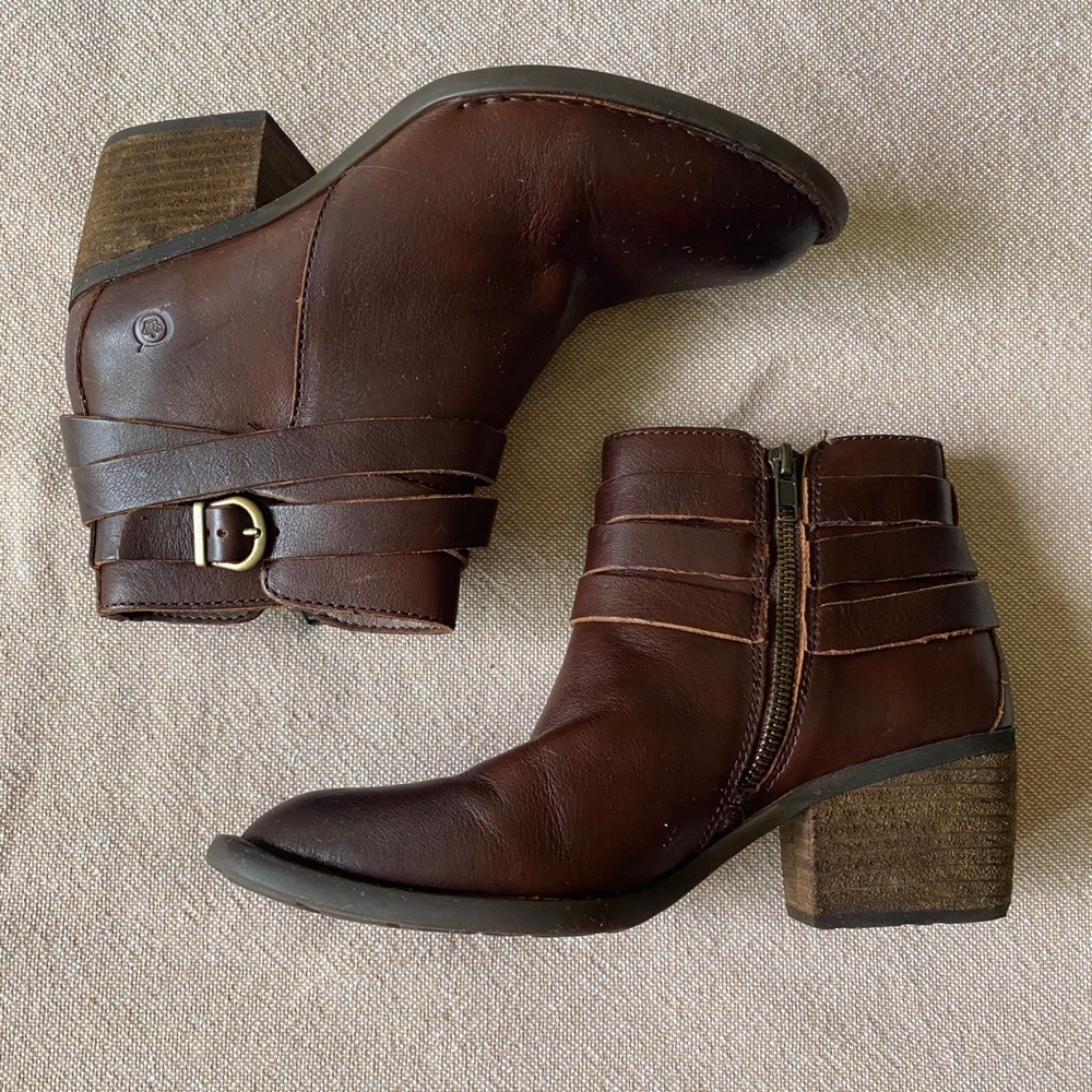 BORN Payton Buckle Strap/Zip Leather Ankle Dark Brown Ankle Booties